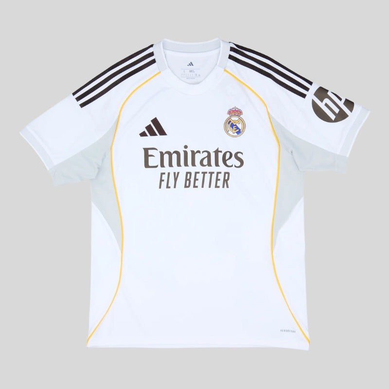 Real Madrid 2025 Local