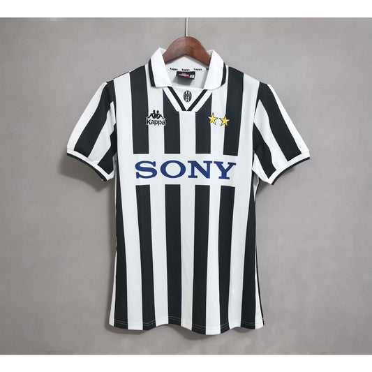 Juventus 1996 Local